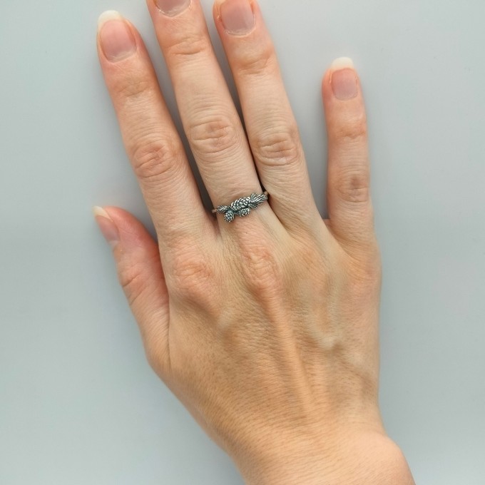 Handcrafted Pinecone Motif Silver Ring