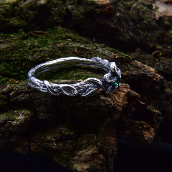 Gothic Silver Ring with Emerald and Subtle Vines