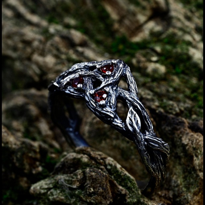 Vine of Passion: Gothic Sterling Silver Ring with Garnet Gems