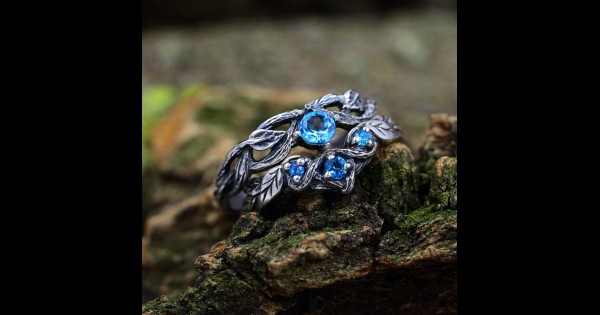 Azure Cascade: Gothic Ring with Sapphire Cluster
