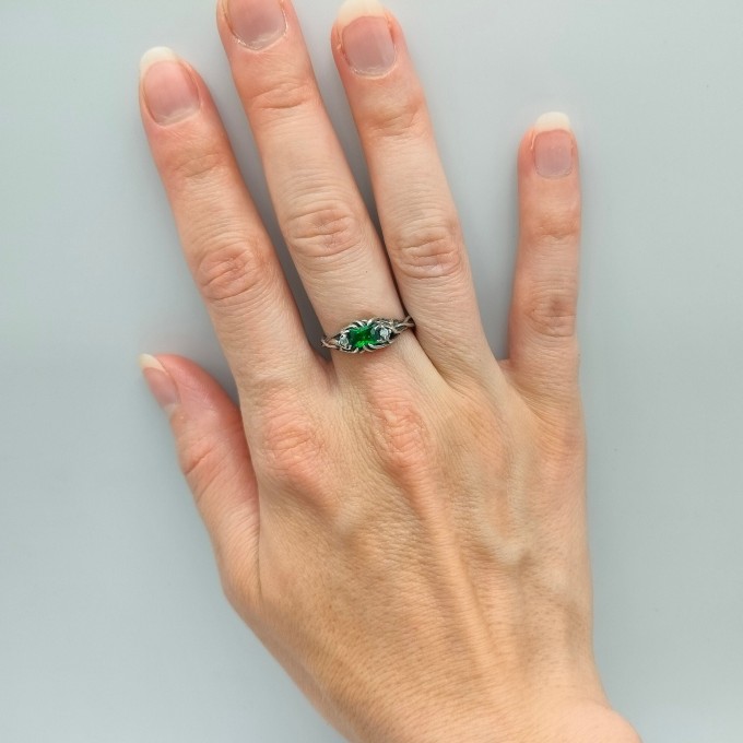 Handcrafted Silver Ring Featuring a Radiant Emerald