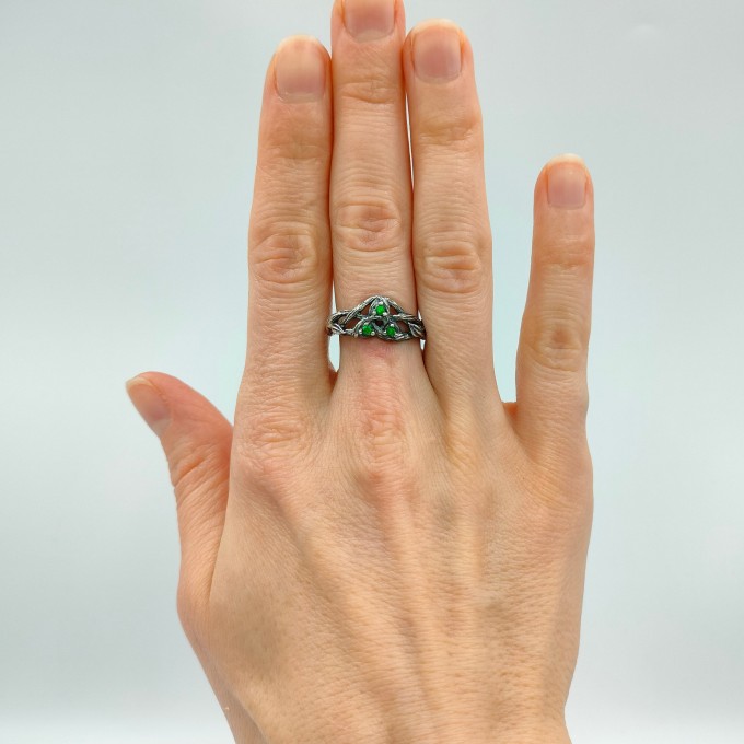 Vine of Passion: Gothic Sterling Silver Ring with Garnet Gems