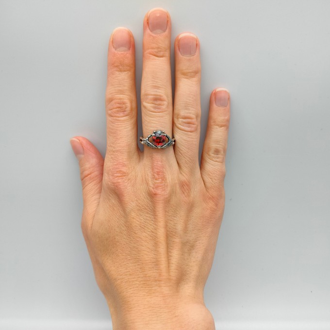 Crimson Red Garnet Ring – Gothic Silver Elegance