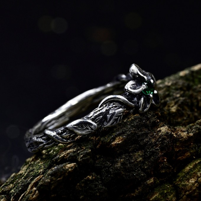Delicate Braided Twig Engagement Ring – Nature Floral Oxidized Emerald Wedding Jewelry