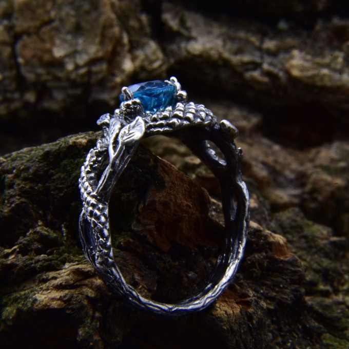 Stunning Aquamarine Ring with Intricate Gothic Silver Design