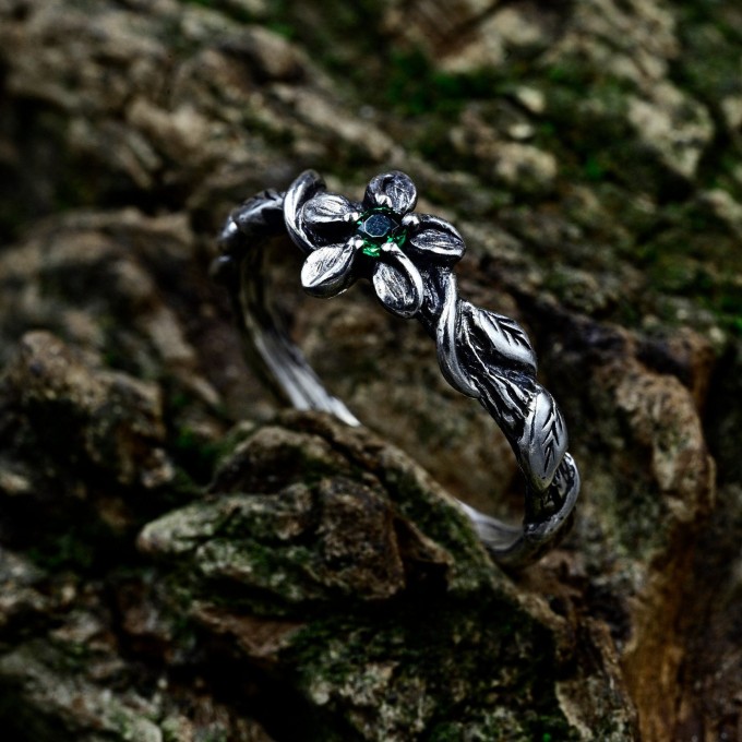Delicate Braided Twig Engagement Ring – Nature Floral Oxidized Emerald Wedding Jewelry