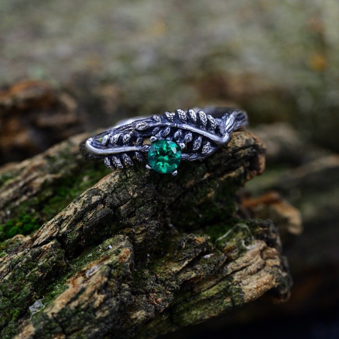 Gothic Silver Ring with Emerald and Nature-Inspired Design