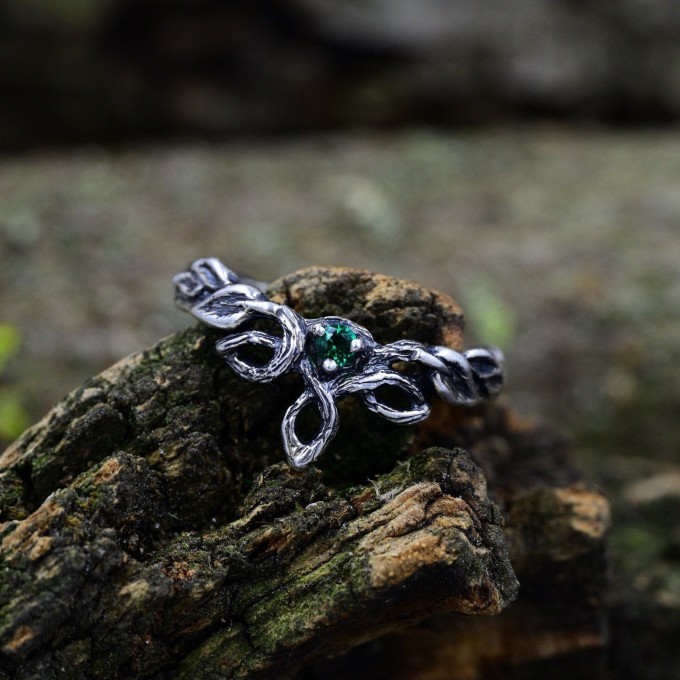 Dainty Emerald Chevron Ring with Vine Leaf – Exclusive Non-Traditional Nature Wedding Jewelry