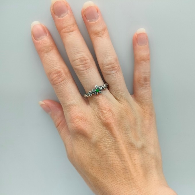 Gothic Silver Ring with Emerald and Subtle Vines