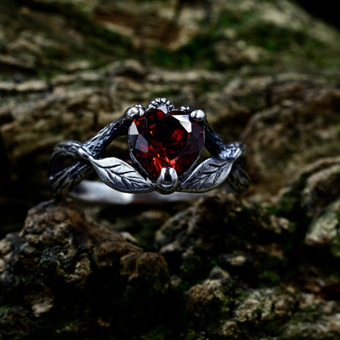 Heart of Ember: Gothic Sterling Silver Ring with Fiery Garnet