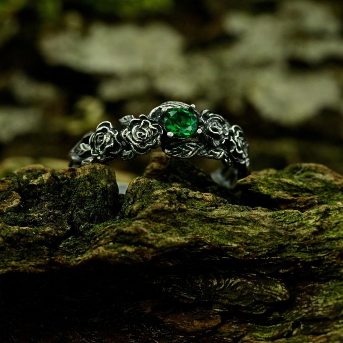 Throne of Vines: Gothic Sterling Silver Ring with a Radiant Emerald