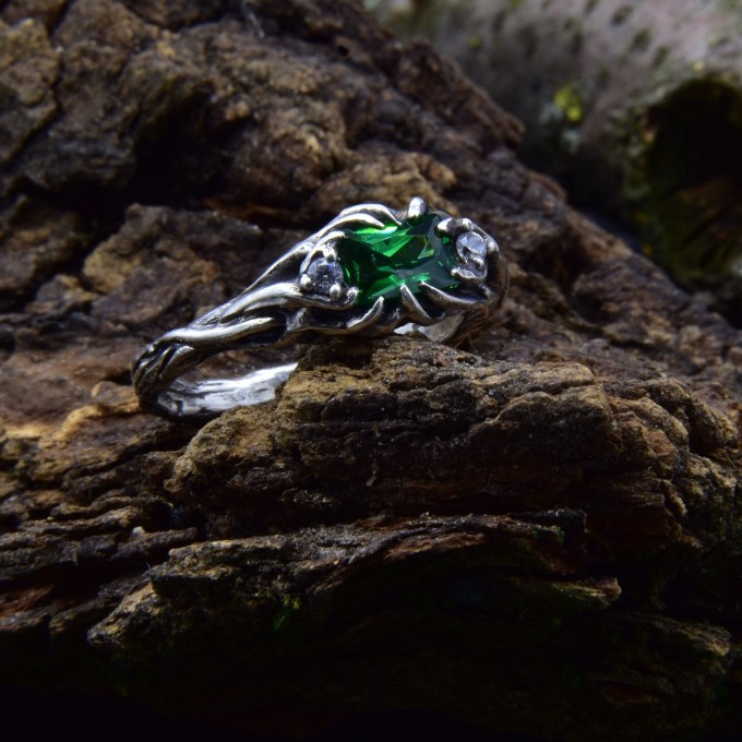 Handcrafted Silver Ring Featuring a Radiant Emerald