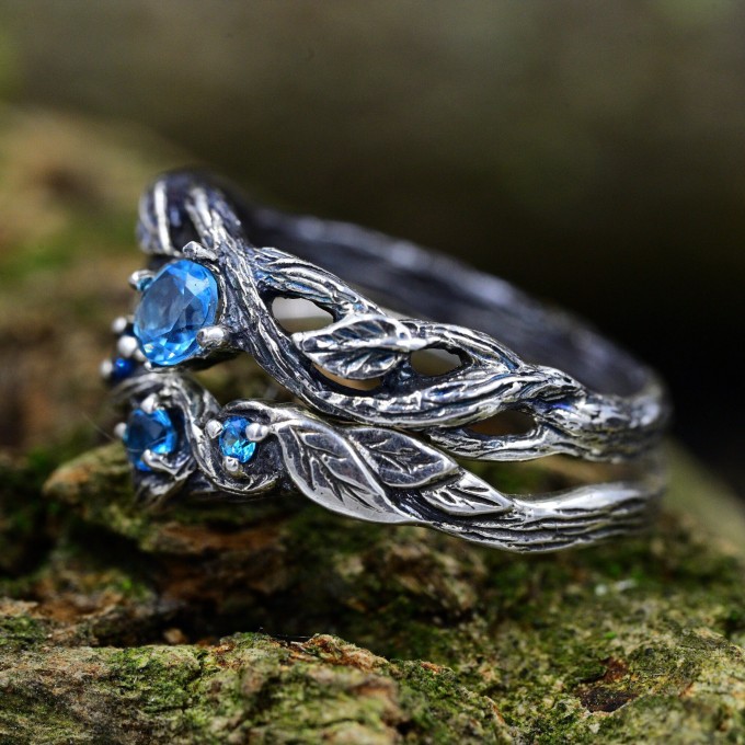Elegant Vine Design Silver Ring Set with Blue Topaz