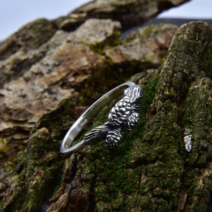 Handcrafted Pinecone Motif Silver Ring