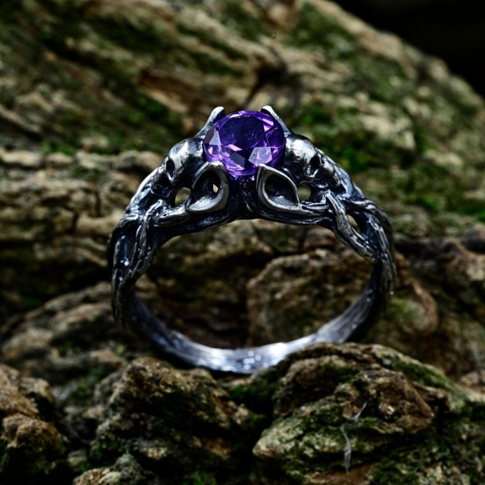 Handcrafted Silver Ring with Twisted Branch Motif and Amethyst | Fantasy Forest Witchy Wedding Band, Estate Jewelry for Women