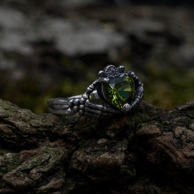 Unique Silver Ring with Vibrant Green Peridot Gemstone