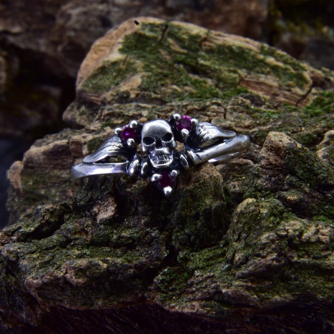 Reaper’s Crown: Gothic Sterling Silver Ring with Skull and Amethysts