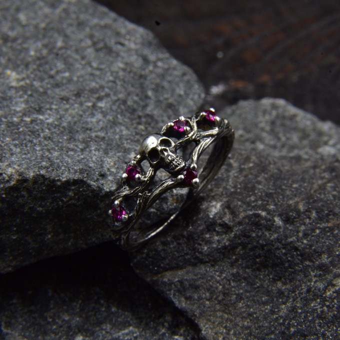 Gothic Silver Ring with Ruby-Studded Cross Design