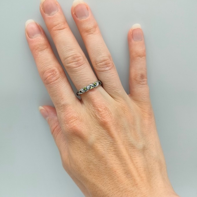 Vine of Eternity: Sterling Silver Band Ring with Organic Detailing