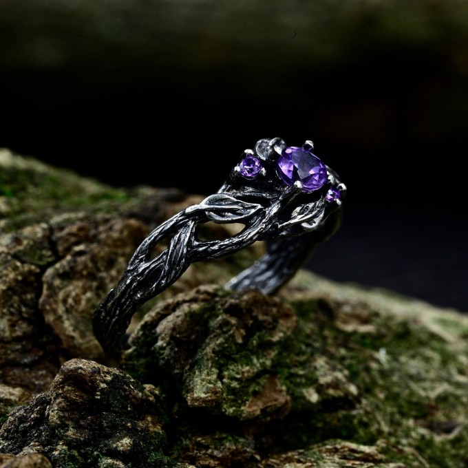 Silver Gothic Ring Adorned with Radiant Amethyst