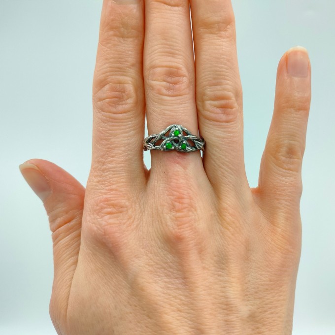 Vine of Passion: Gothic Sterling Silver Ring with Garnet Gems