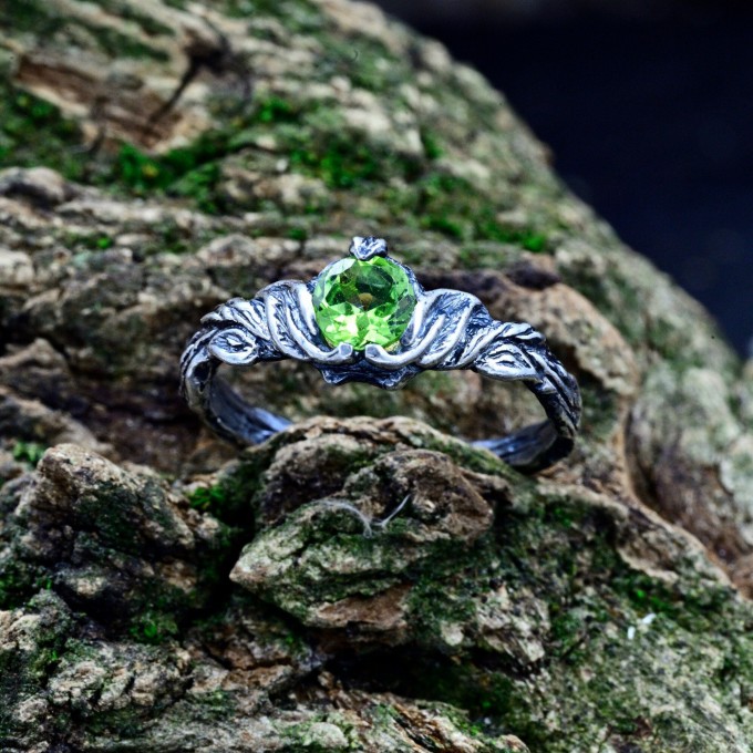 Gothic Peridot Ring with Mystical Leaf Motif