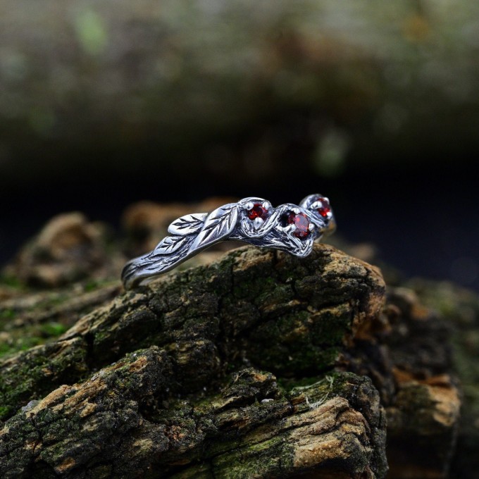 Elegant Pink Sapphire Floral Silver Ring