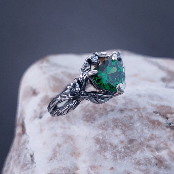 Forest Majesty: Sterling Silver Ring with a Radiant Emerald