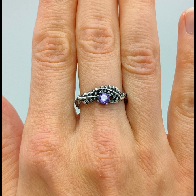 Nature-Inspired Gothic Ring with Amethyst Gemstone