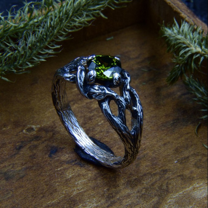 Nature-Inspired Gothic Ring with Bright Olivine