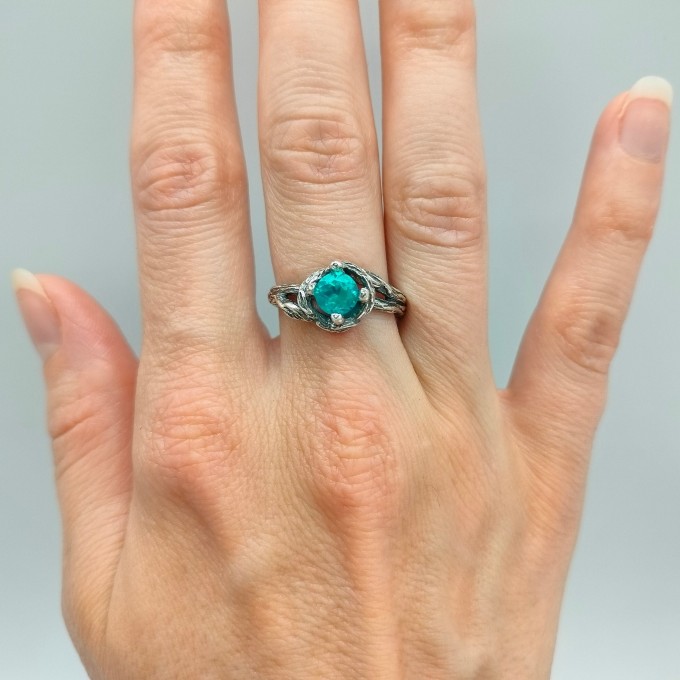 Elegant Gothic Ring with Aquamarine Gemstone