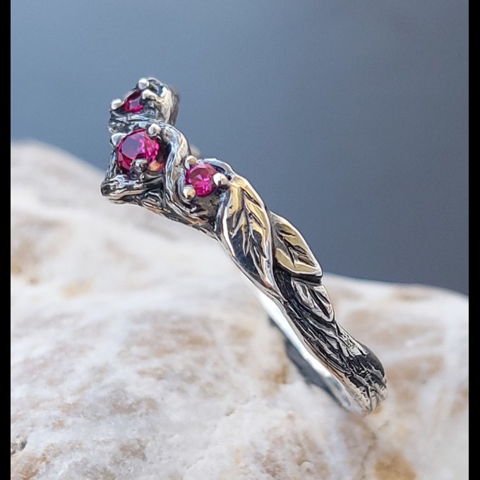 Gothic Ruby Ring with Intricate Twisting Design