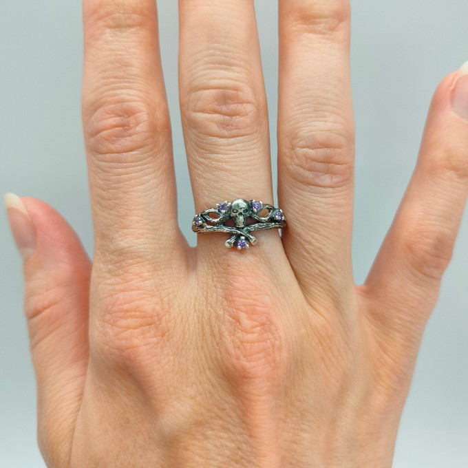Majestic Gothic Crown Ring with Amethysts