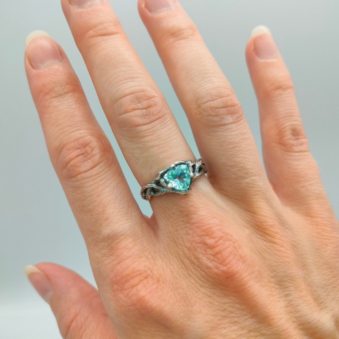Waves of Serenity: Gothic Sterling Silver Ring with Aquamarine Gemstone