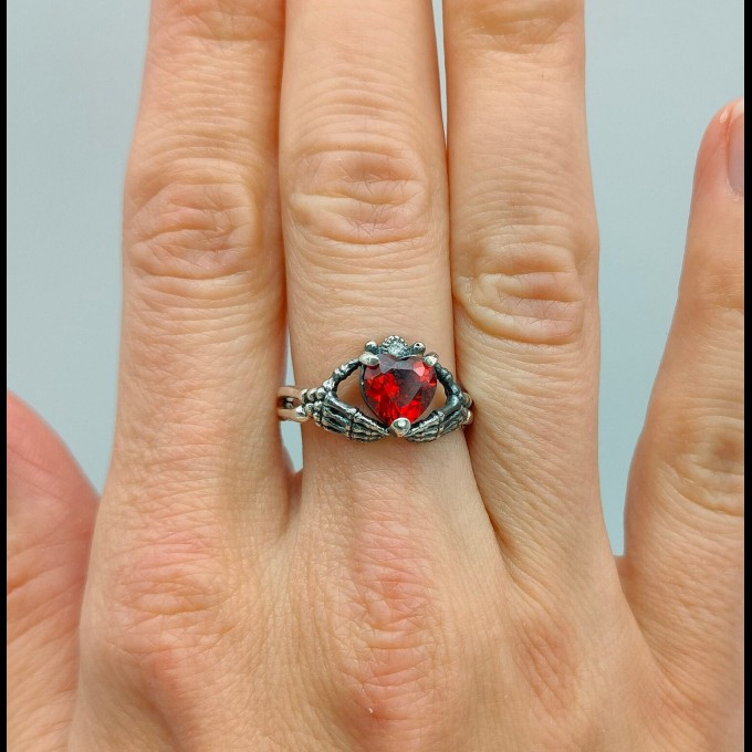 Crimson Red Garnet Ring – Gothic Silver Elegance