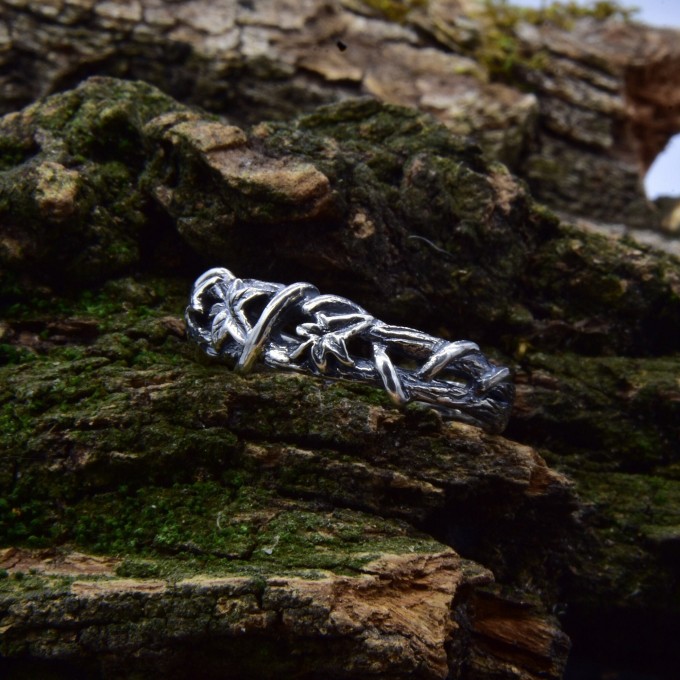 Handcrafted Silver Ring with Detailed Natural Motifs