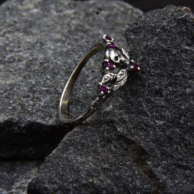Garnet Gothic Skull Ring with Dark Intricacy