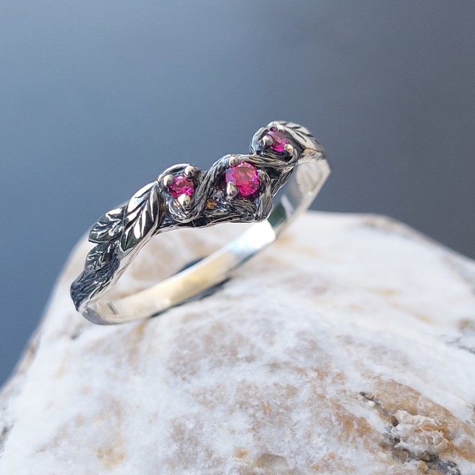 Gothic Ruby Ring with Intricate Twisting Design