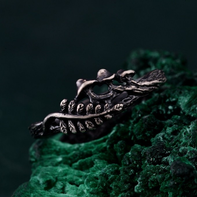 Unique Ring with Mushrooms - Unisex Gothic Wedding Band