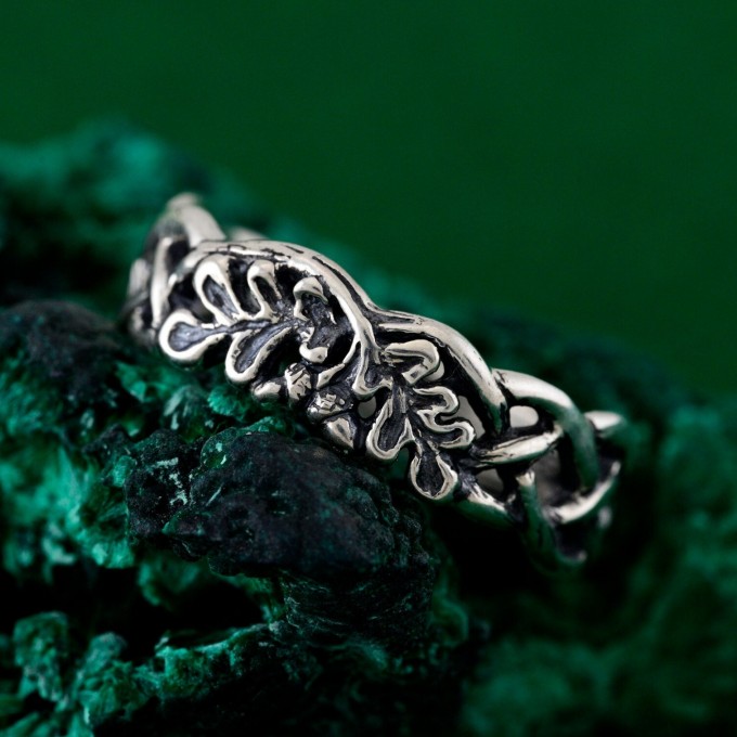 Enchanted Forest Silver Ring with Nature-Inspired Twig Design