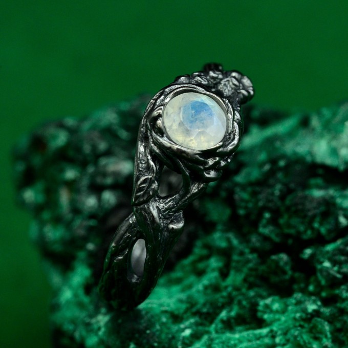 Moonstone Floral Tree Branch Ring - Nature Pattern Band and Silver Moonstone Fairy Twig Design