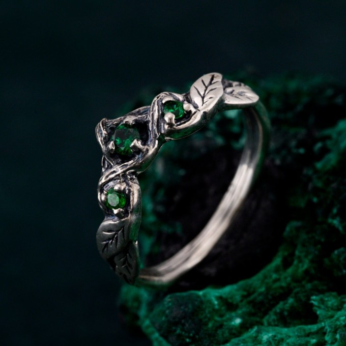 Twig & Leaf Floral Silver Ring – Fantasy Nature Motif Engagement Ring