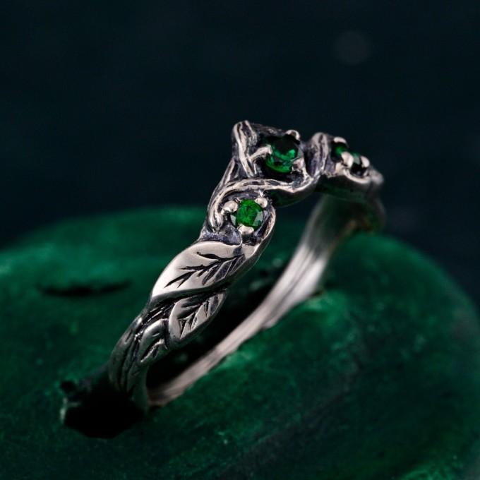 Twig & Leaf Floral Silver Ring – Fantasy Nature Motif Engagement Ring