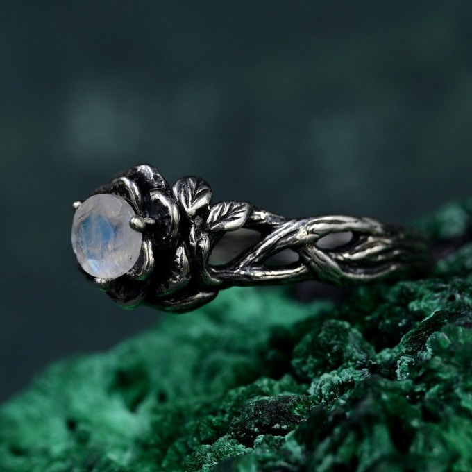 Gothic Sterling Silver Ring with Moonstone: A Celestial Dream
