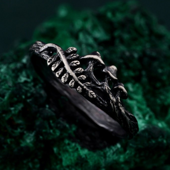Unique Ring with Mushrooms - Unisex Gothic Wedding Band