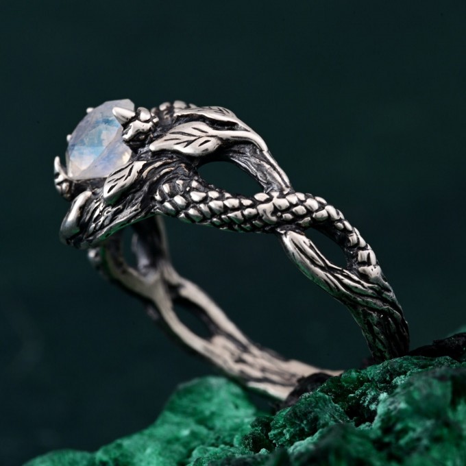 Scale of the Dragon Ring: Mythical Silver Armor Design
