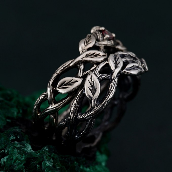Nature's Embrace: Sterling Silver & Garnet Wedding Set