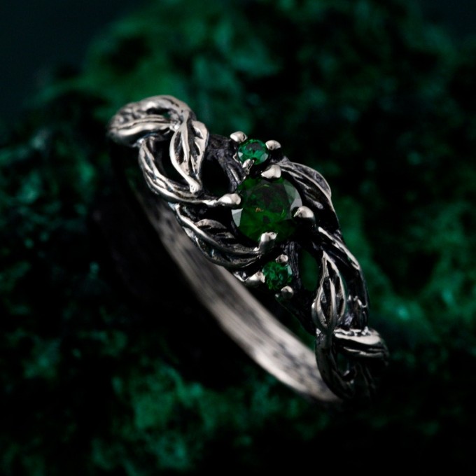 Enchanted Woodland Sterling Silver Ring Set with Nature-Inspired Leaf Design