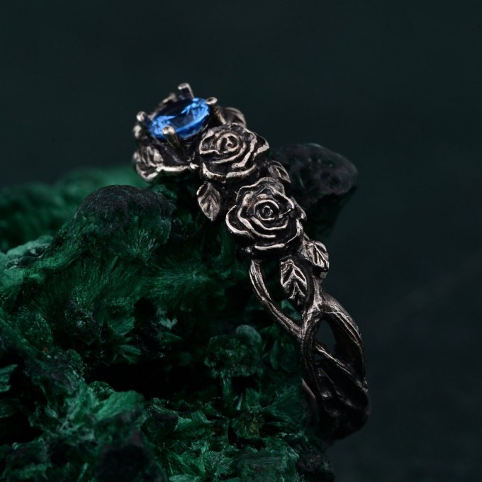 Blossom Silver Ring - Nature's Elegance with Floral Twig Accent