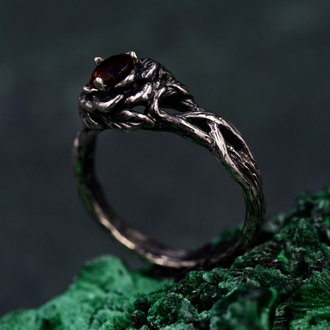 Handmade Silver Lotus Ring – Elegant Nature-Inspired Jewelry with Chic Floral Design